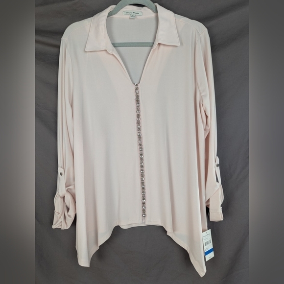 Studio Works NWT size 1X light pink blouse with rhinestones - Picture 13 of 13